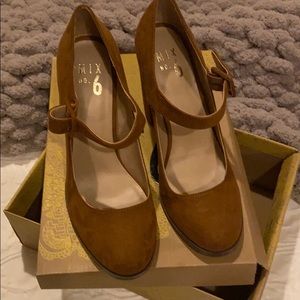 Mary Jane 4 in heel!!! Adorable Never worn